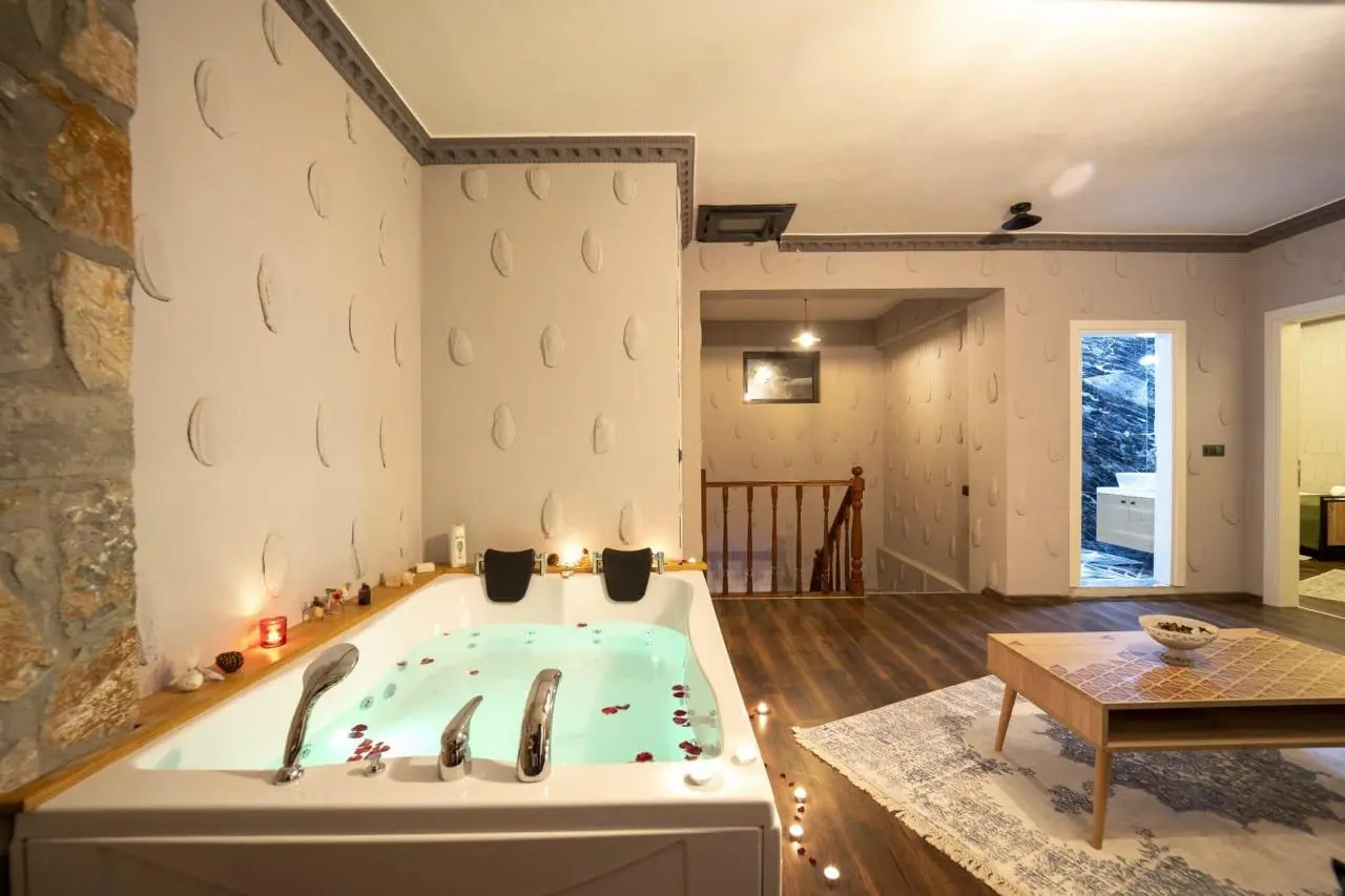 Jacuzzi